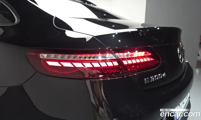 Mercedes-Benz E-Class 2023 2.0 автомат (гидро), миниатюра 8