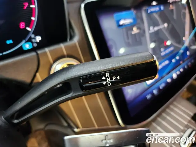 Mercedes-Benz E-Class 2025 2.0 автомат (гидро), миниатюра 9 Mercedes-Benz E-Class 2025 2.0 автомат (гидро), миниатюра 9