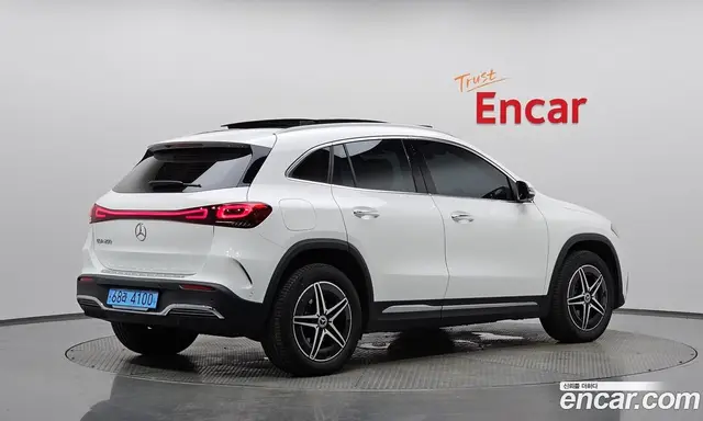 Mercedes-Benz EQA, 2024, 49 187 км