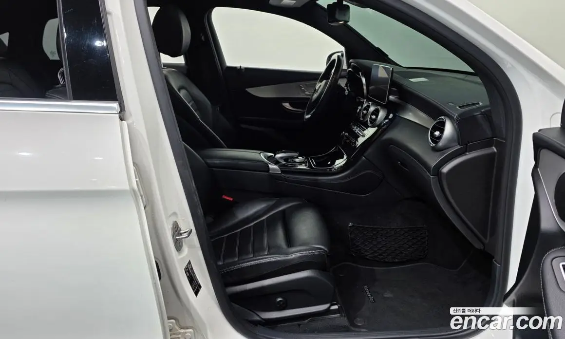Mercedes-Benz GLC-Class 2017 2.1 автомат (гидро), фото 16 Mercedes-Benz GLC-Class 2017 2.1 автомат (гидро), фото 16