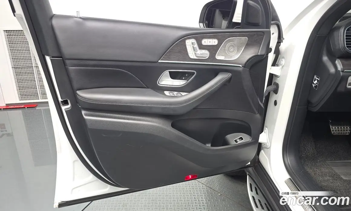 Mercedes-Benz GLE-Class 2023 3.0 автомат (гидро), фото 13