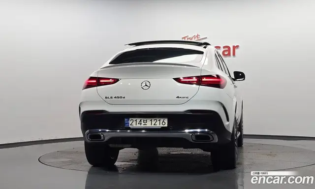 Mercedes-Benz GLE-Class 2023 3.0 автомат (гидро), миниатюра 3
