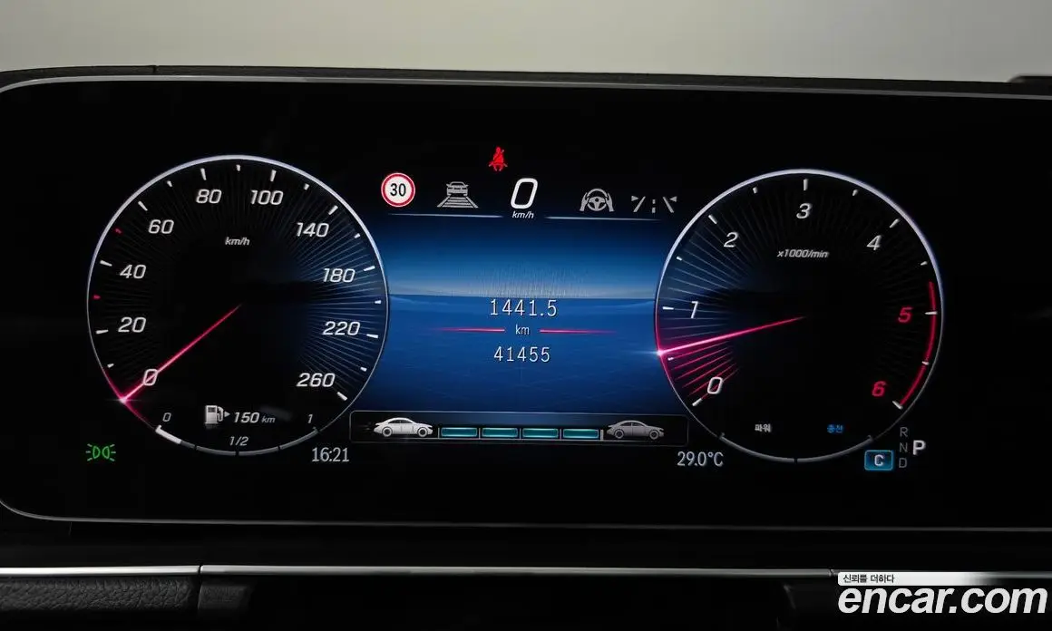 Mercedes-Benz GLE-Class 2023 3.0 автомат (гидро), фото 10