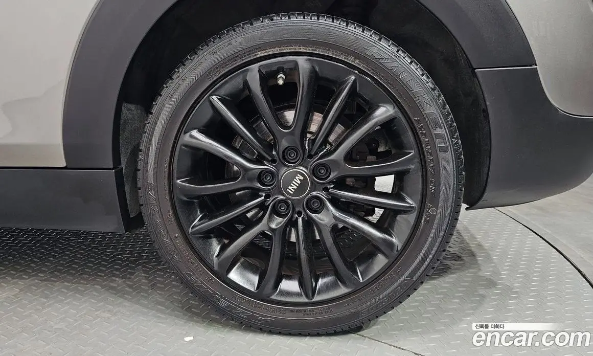 Mini Clubman 2019 2.0 автомат (гидро), фото 4 Mini Clubman 2019 2.0 автомат (гидро), фото 4