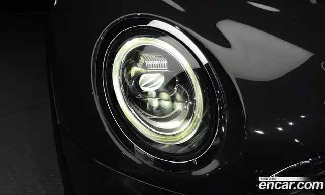 Mini Clubman 2021 2.0 автомат (гидро), миниатюра 8 Mini Clubman 2021 2.0 автомат (гидро), миниатюра 8