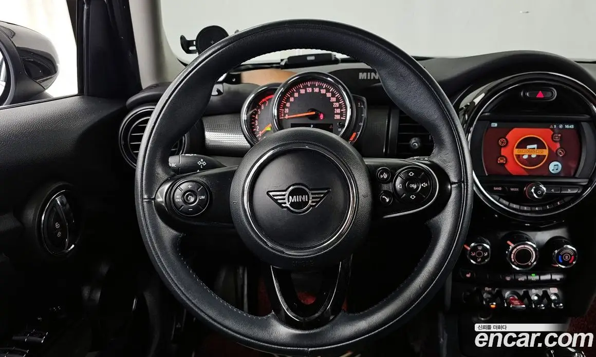Mini Cooper 2020 1.5 автомат (гидро), фото 13 Mini Cooper 2020 1.5 автомат (гидро), фото 13