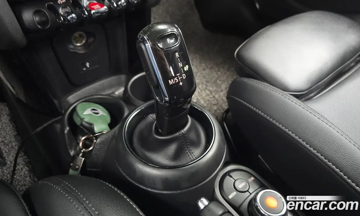 Mini Cooper 2021 1.5 автомат (гидро), фото 12
