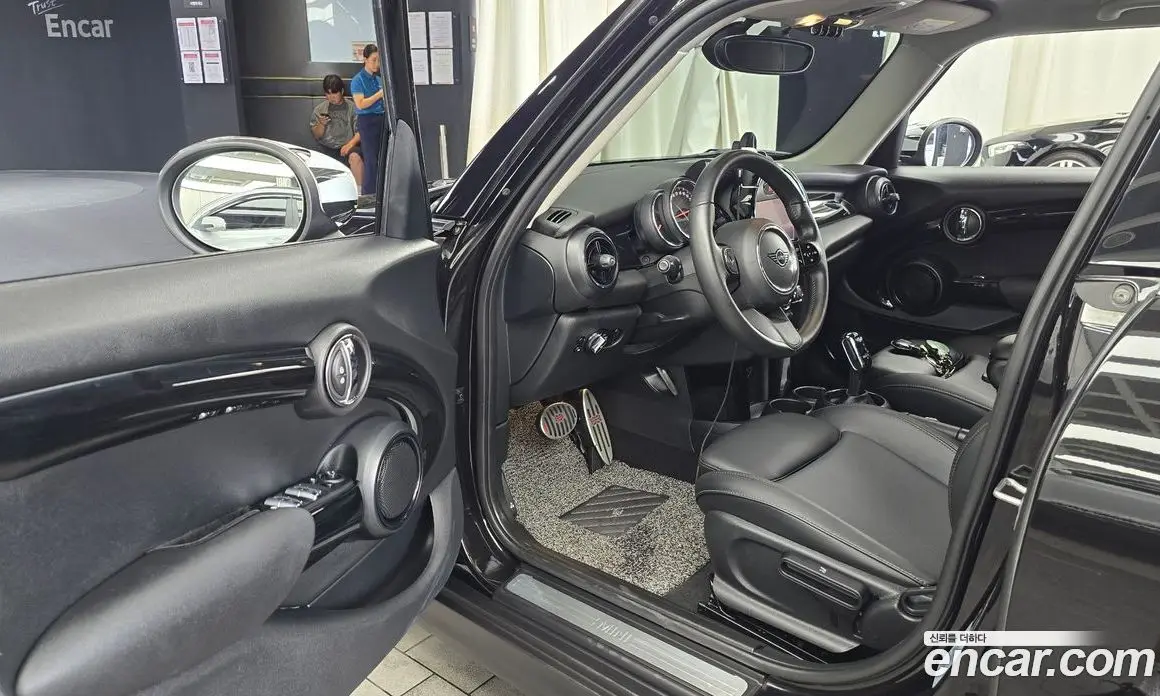 Mini Cooper 2021 1.5 автомат (гидро), фото 13