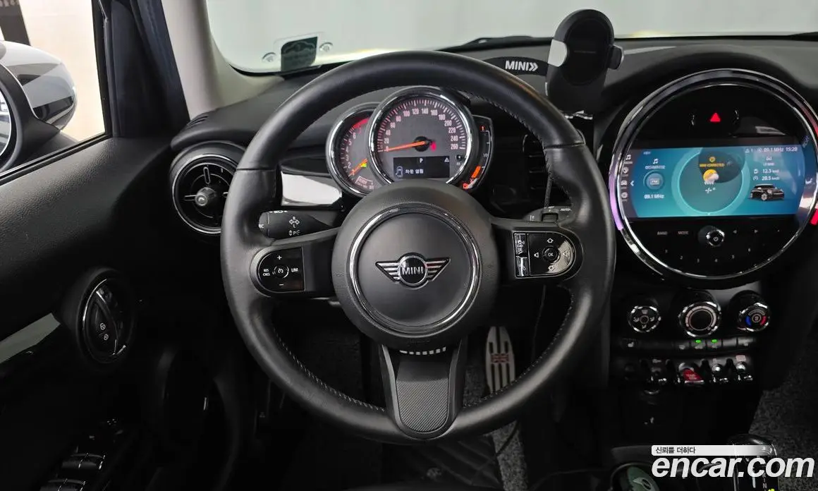 Mini Cooper 2021 1.5 автомат (гидро), фото 18