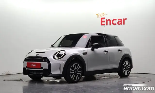 Mini Cooper, 2023, 8 462 км