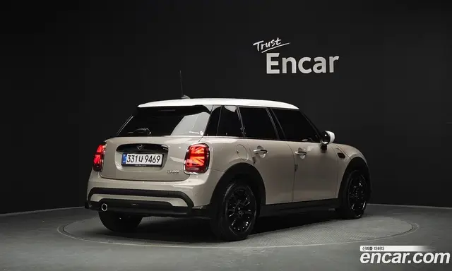 Mini Cooper, 2023, 36 970 км