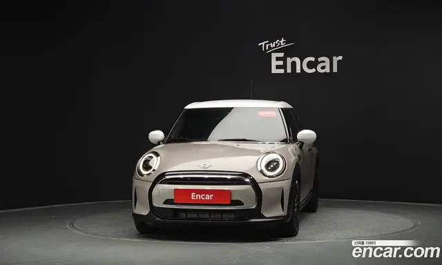 Mini Cooper 2023 1.5 автомат (гидро), миниатюра 2