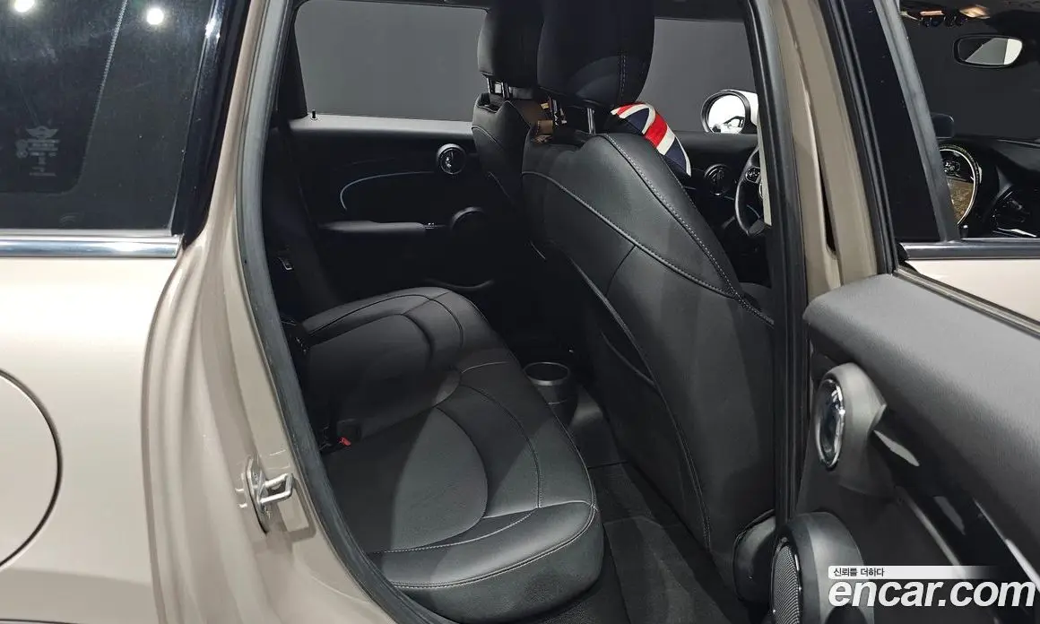 Mini Cooper 2023 1.5 автомат (гидро), фото 15