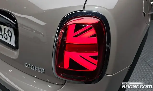 Mini Cooper 2023 1.5 автомат (гидро), миниатюра 8