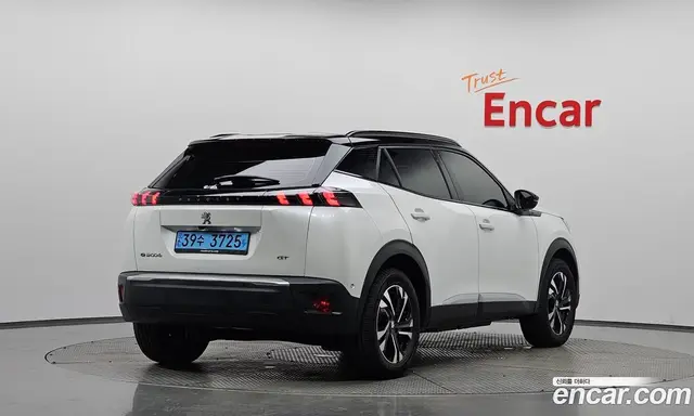 Peugeot 2008, 2023, 28 371 км