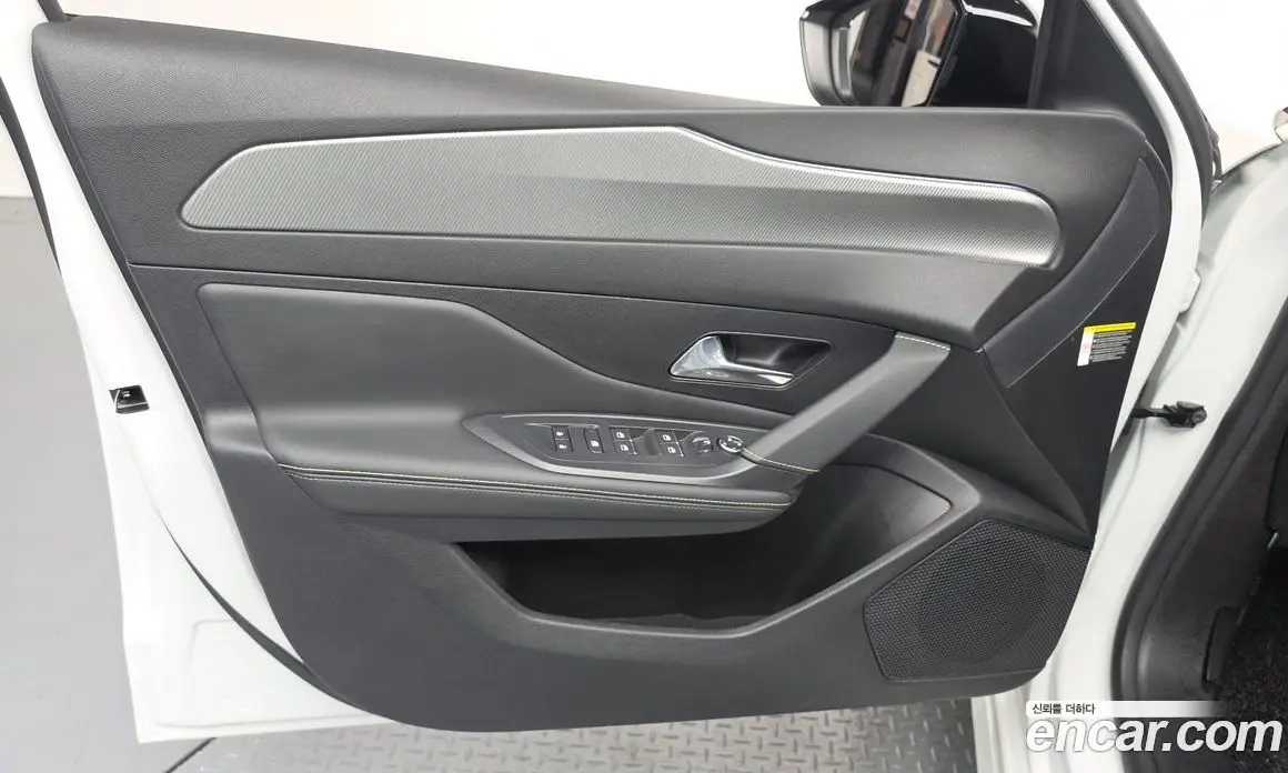 Peugeot 308 2022 1.5 автомат (гидро), фото 14 Peugeot 308 2022 1.5 автомат (гидро), фото 14