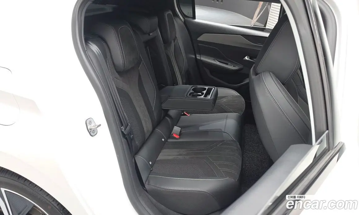 Peugeot 308 2022 1.5 автомат (гидро), фото 16 Peugeot 308 2022 1.5 автомат (гидро), фото 16