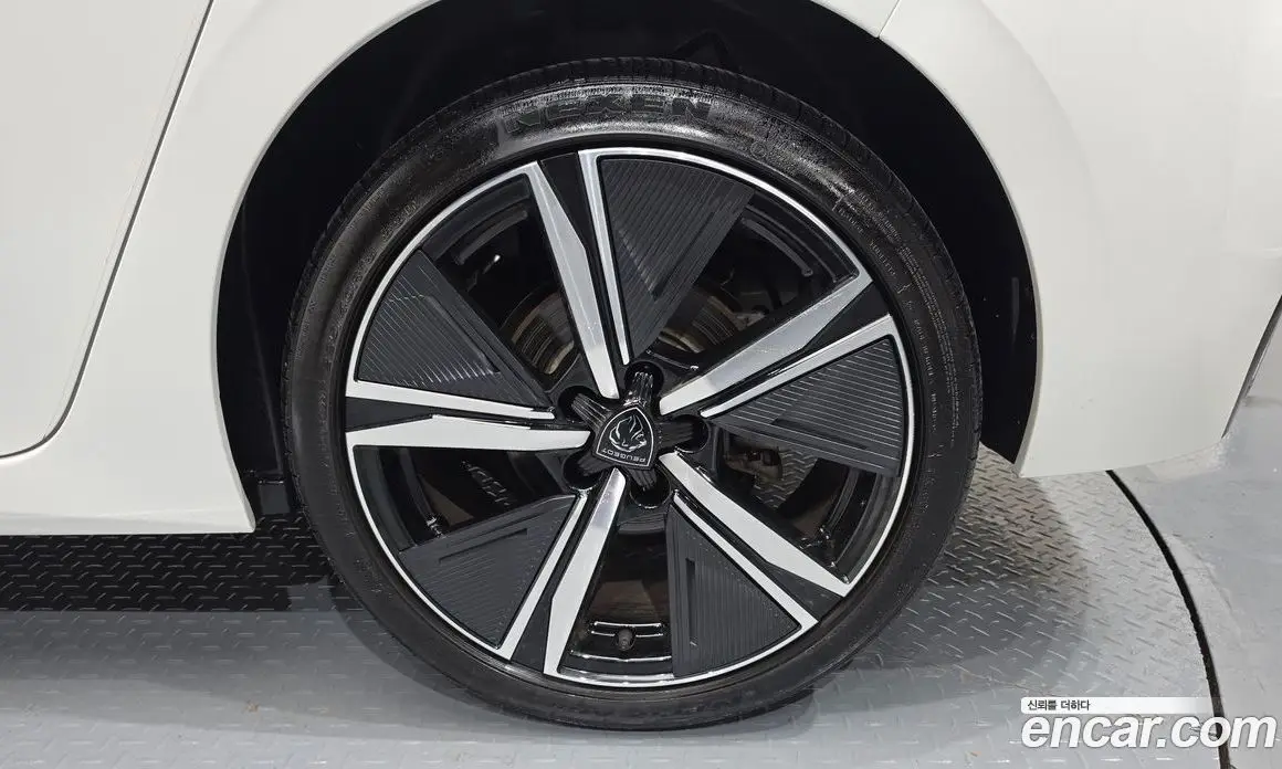 Peugeot 308 2022 1.5 автомат (гидро), фото 7 Peugeot 308 2022 1.5 автомат (гидро), фото 7