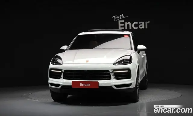 Porsche Cayenne 2023 3.0 автомат (гидро), миниатюра 3