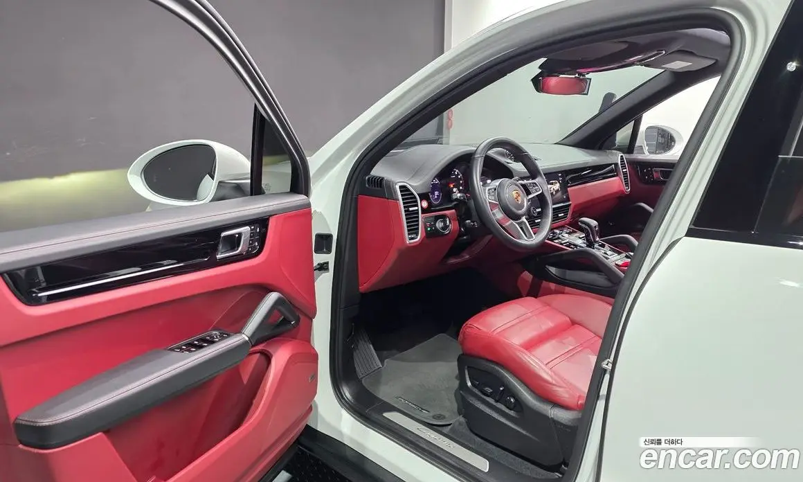 Porsche Cayenne 2023 3.0 автомат (гидро), фото 10