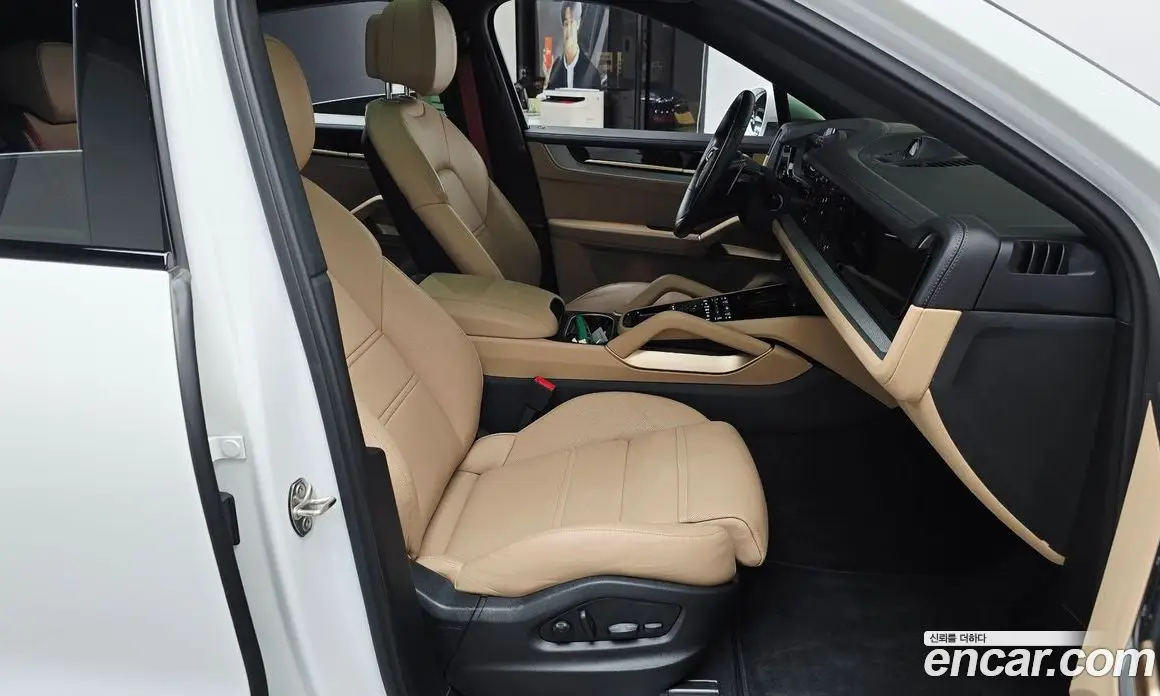 Porsche Cayenne 2024 3.0 автомат (гидро), фото 16 Porsche Cayenne 2024 3.0 автомат (гидро), фото 16