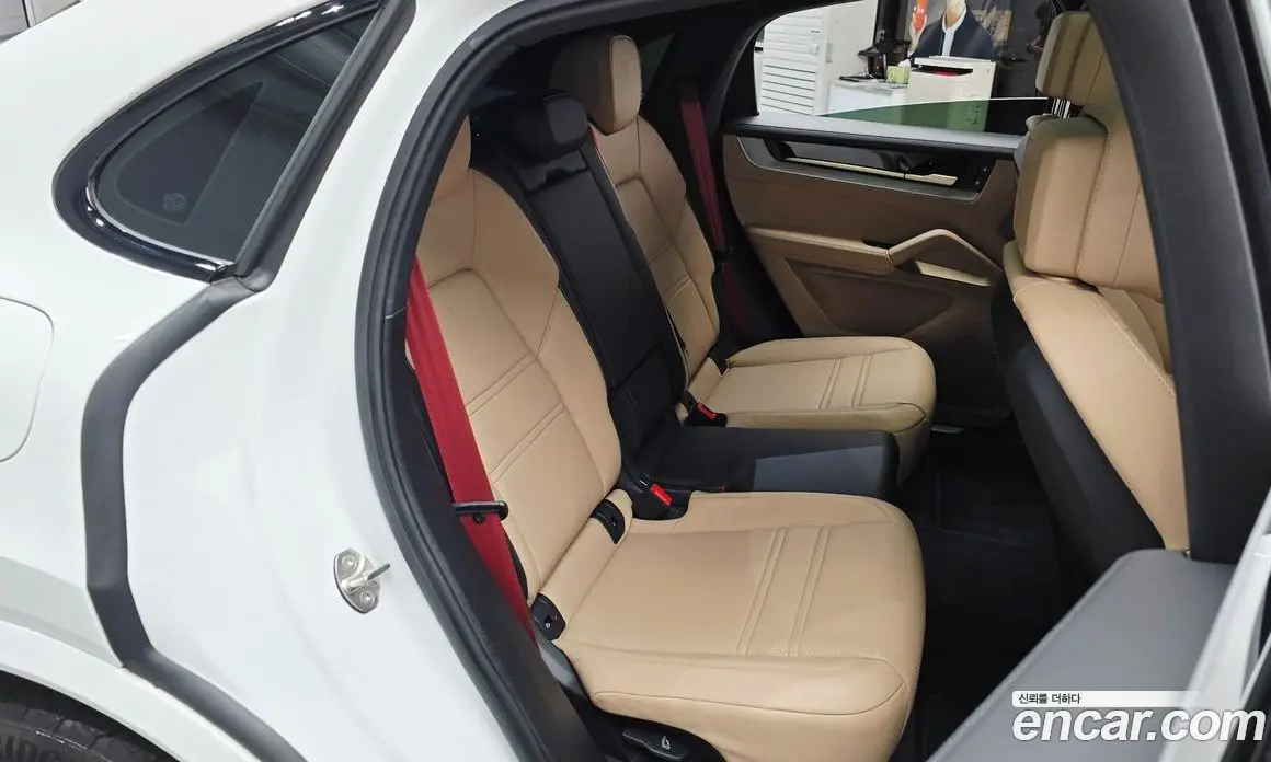 Porsche Cayenne 2024 3.0 автомат (гидро), фото 17 Porsche Cayenne 2024 3.0 автомат (гидро), фото 17