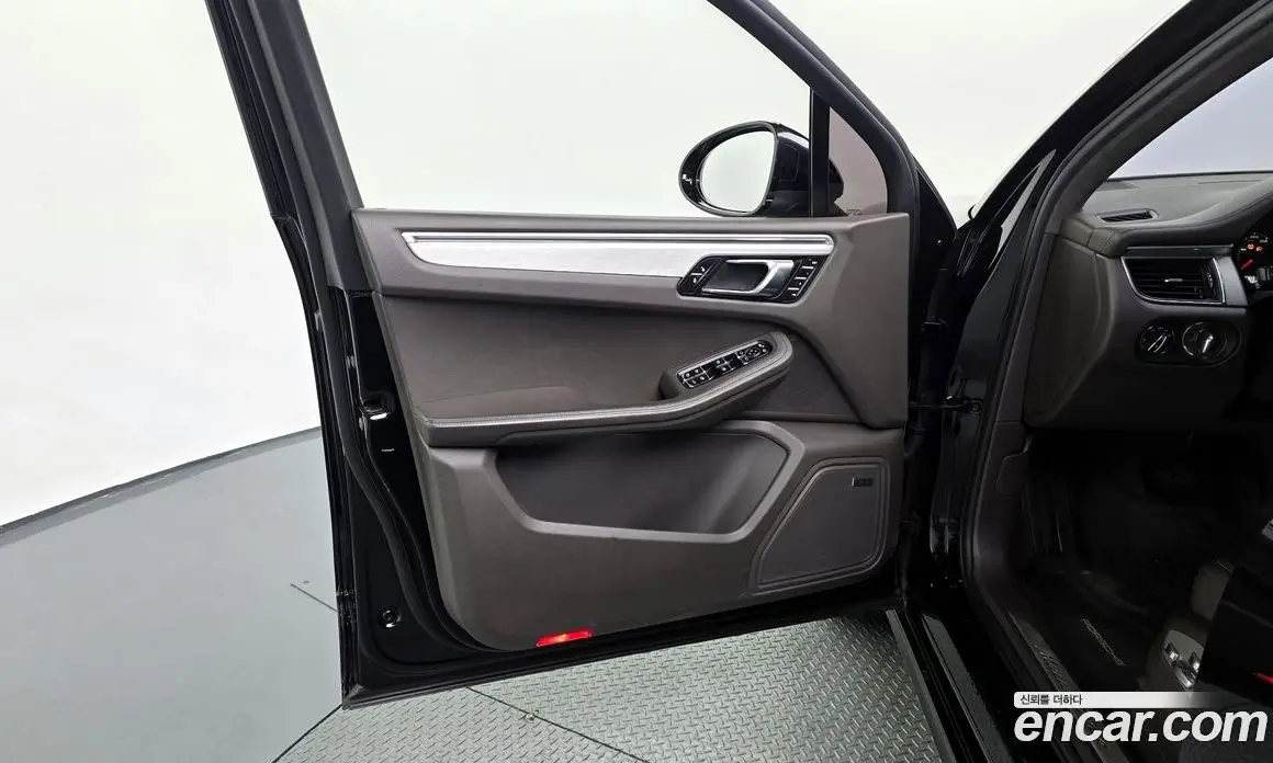 Porsche Macan 2017 3.6 автомат (гидро), фото 14