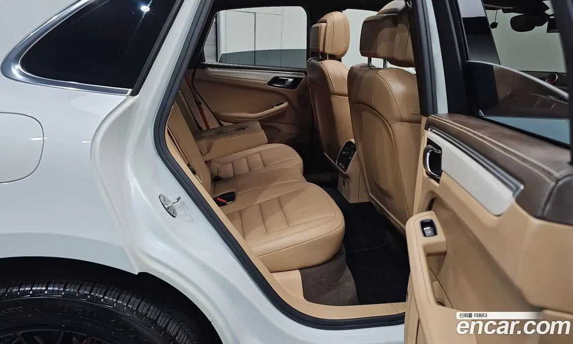 Porsche Macan 2017 3.0 автомат (гидро), фото 18 Porsche Macan 2017 3.0 автомат (гидро), фото 18