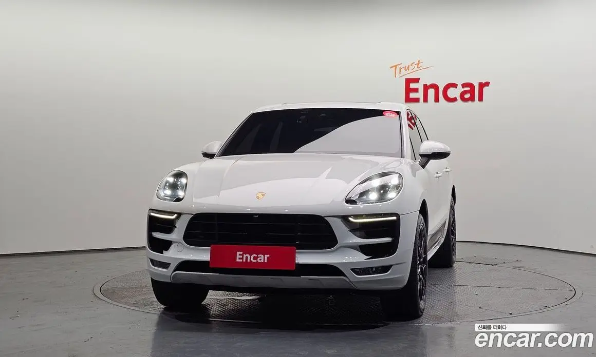 Porsche Macan 2017 3.0 автомат (гидро), фото 3 Porsche Macan 2017 3.0 автомат (гидро), фото 3