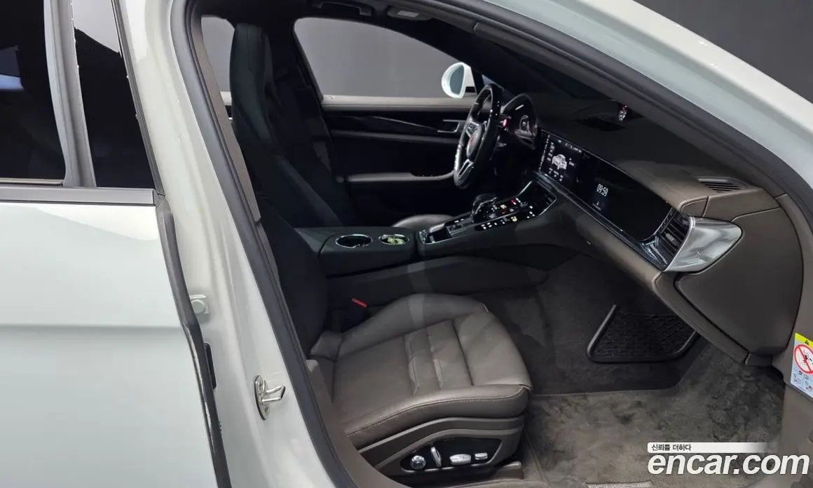 Porsche Panamera 2018 3.0 автомат (гидро), фото 17