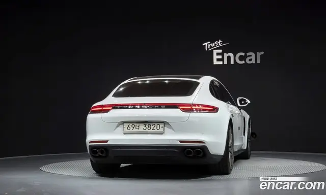 Porsche Panamera 2018 3.0 автомат (гидро), миниатюра 4