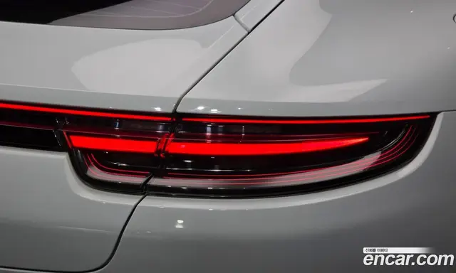 Porsche Panamera 2018 3.0 автомат (гидро), миниатюра 9