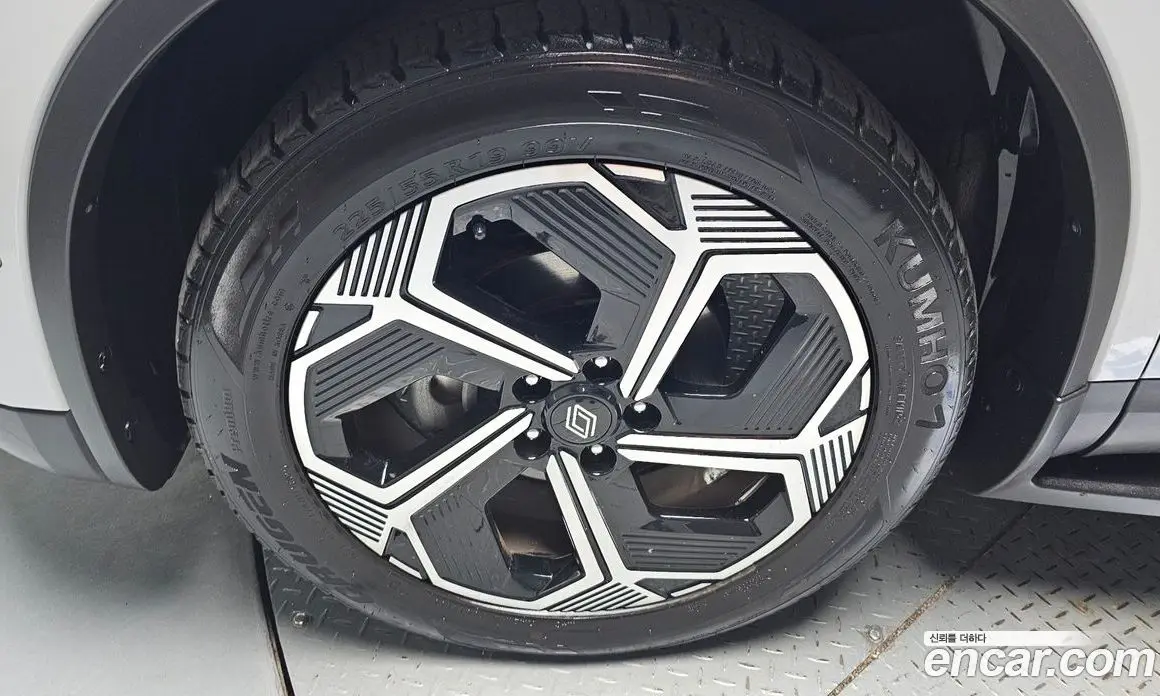 Renault (Samsung) QM6 2025 2.0 автомат (гидро), фото 5 Renault (Samsung) QM6 2025 2.0 автомат (гидро), фото 5