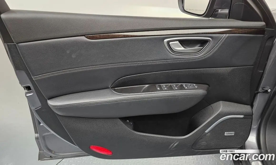 Renault (Samsung) SM6 2016 1.6 автомат (гидро), фото 14 Renault (Samsung) SM6 2016 1.6 автомат (гидро), фото 14
