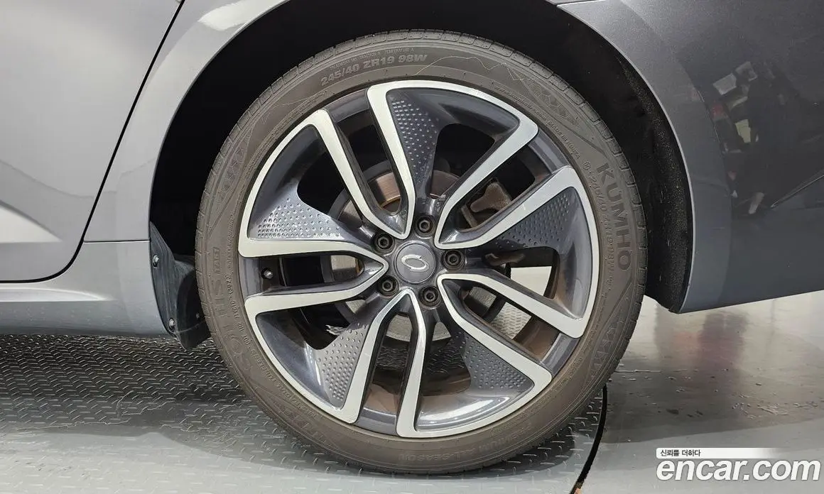 Renault (Samsung) SM6 2016 1.6 автомат (гидро), фото 7 Renault (Samsung) SM6 2016 1.6 автомат (гидро), фото 7