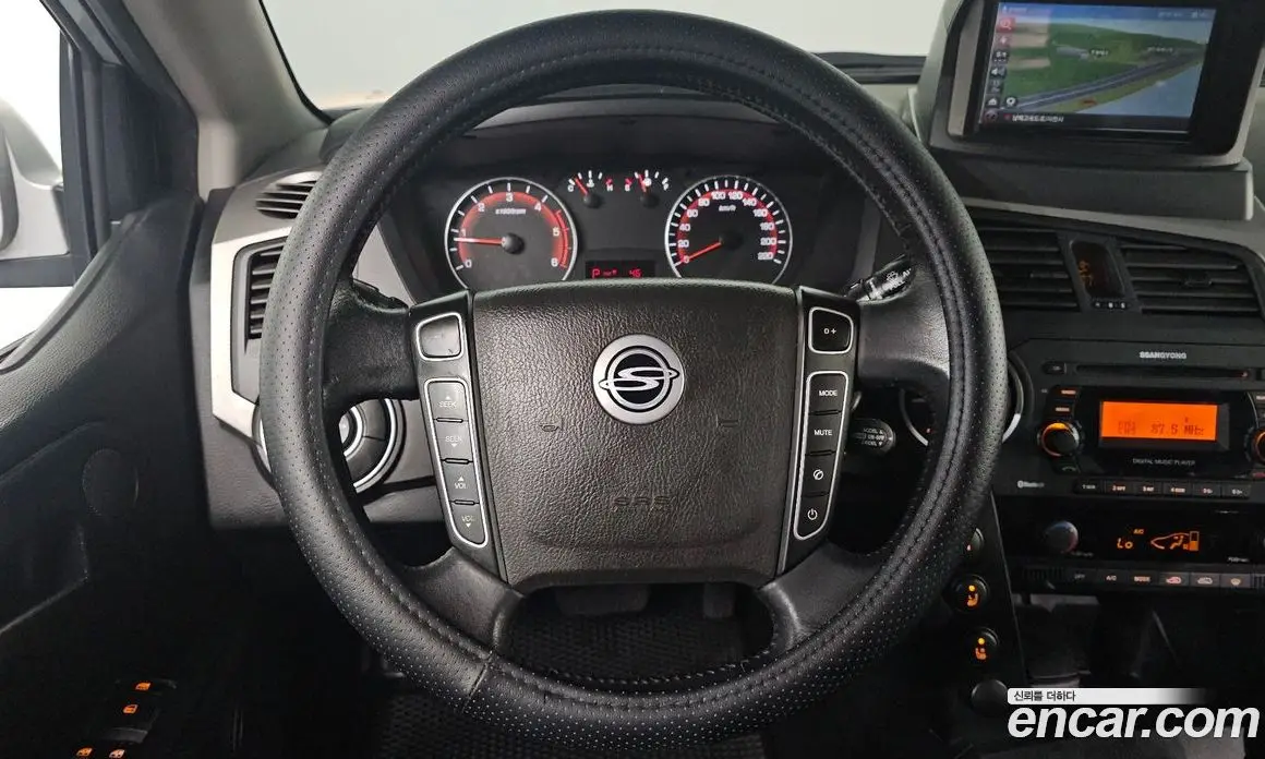 SsangYong Korando 2013 2.0 автомат (гидро), фото 18 SsangYong Korando 2013 2.0 автомат (гидро), фото 18