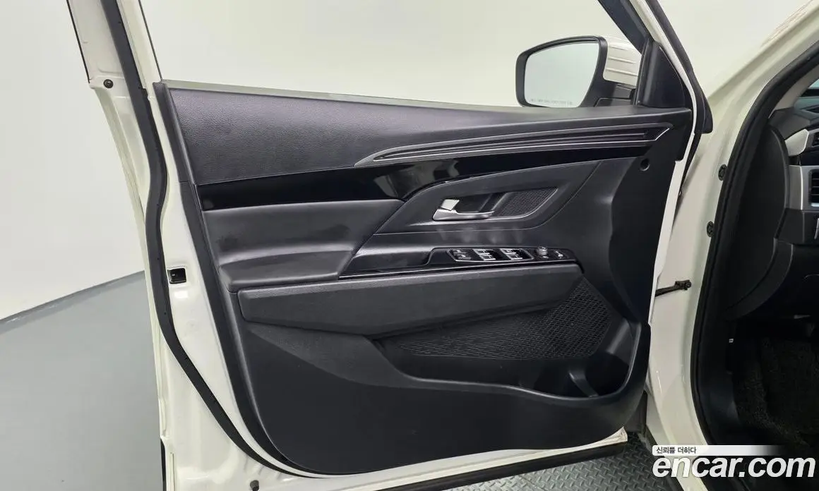 SsangYong Korando 2021 1.5 автомат (гидро), фото 14