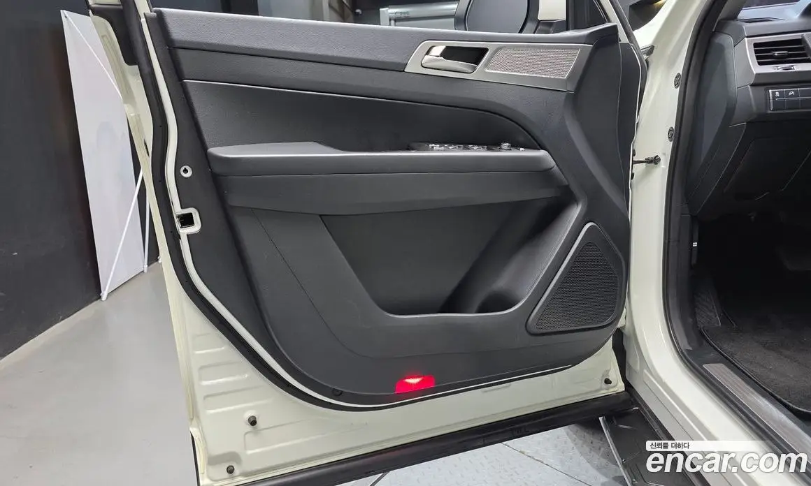 SsangYong Rexton 2019 2.2 автомат (гидро), фото 14