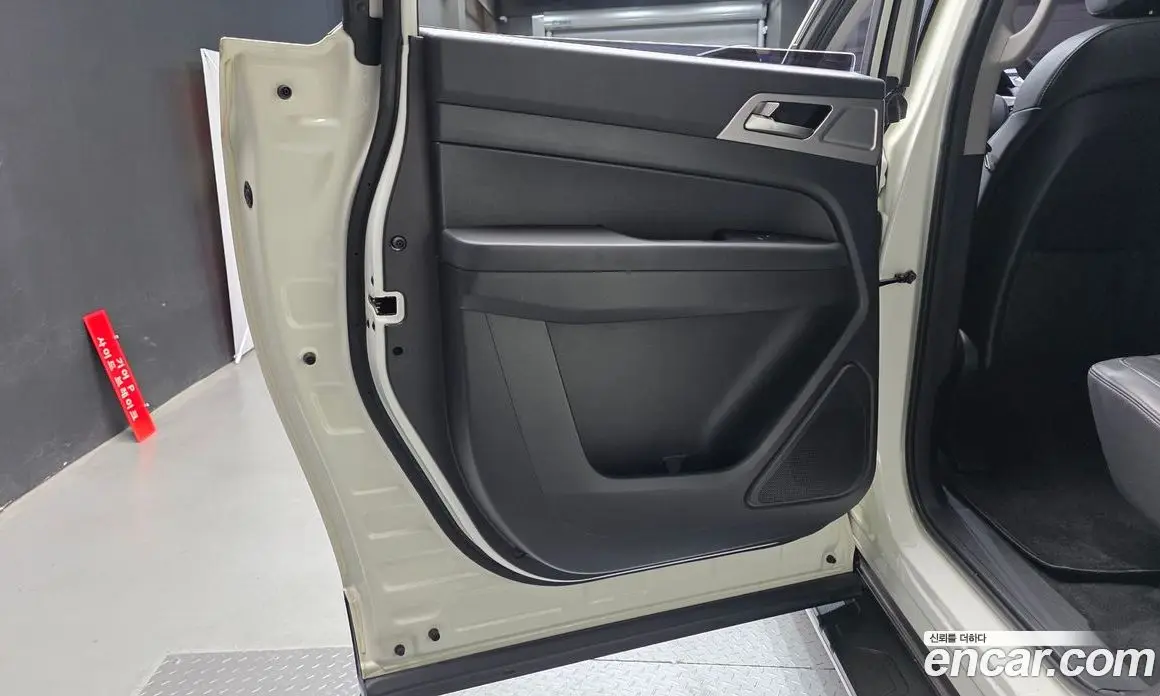 SsangYong Rexton 2019 2.2 автомат (гидро), фото 15