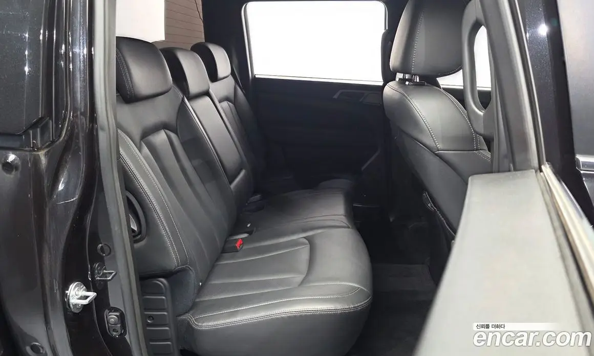 SsangYong Rexton 2022 2.2 автомат (гидро), фото 17