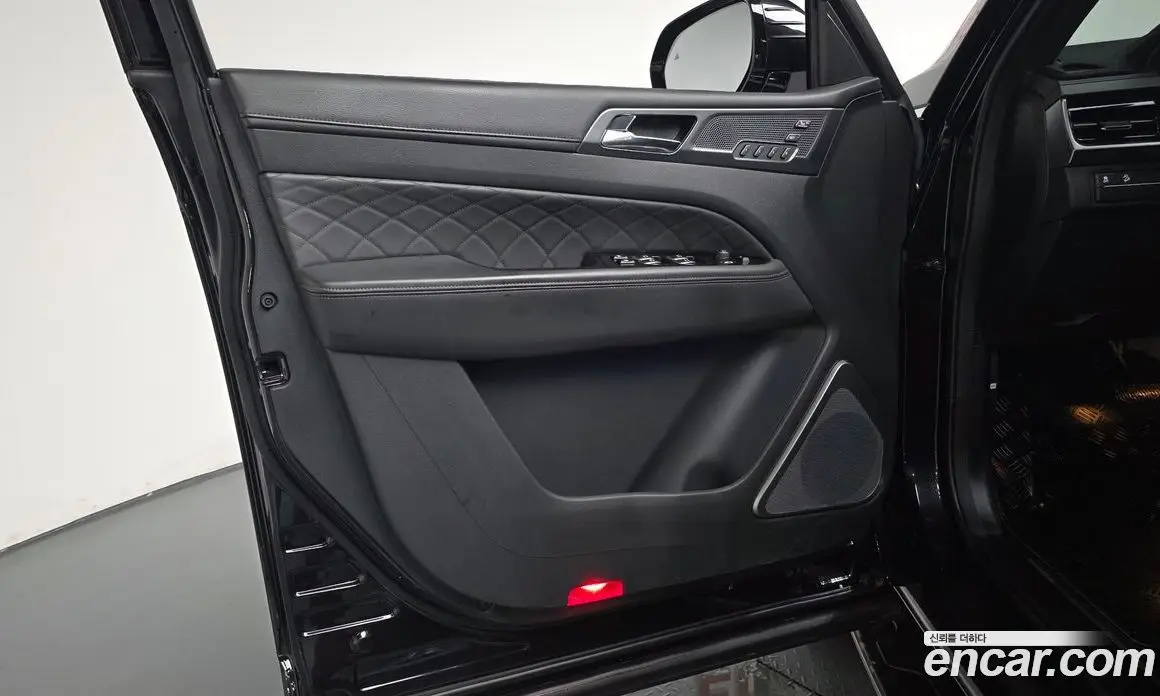 SsangYong Rexton 2023 2.2 автомат (гидро), фото 13