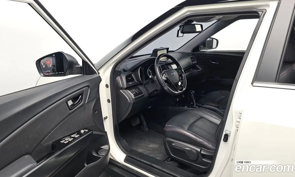SsangYong TIBOLI 2016 1.6 автомат (гидро), фото 13