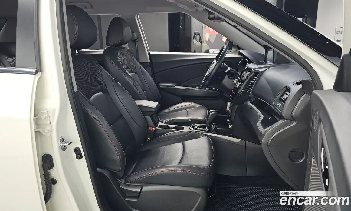 SsangYong TIBOLI 2016 1.6 автомат (гидро), фото 16