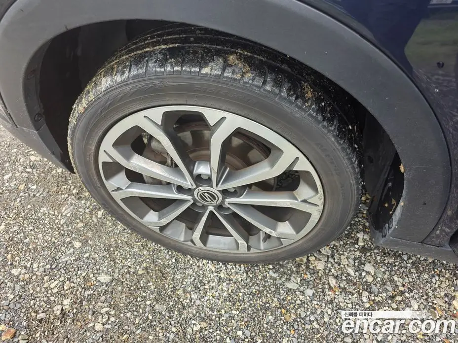 SsangYong TIBOLI 2017 1.6 автомат (гидро), фото 9 SsangYong TIBOLI 2017 1.6 автомат (гидро), фото 9