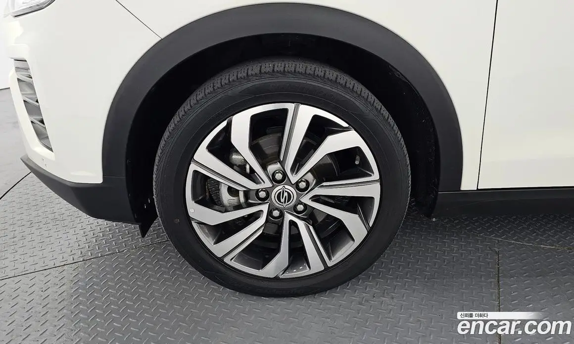 SsangYong TIBOLI 2022 1.5 автомат (гидро), фото 5 SsangYong TIBOLI 2022 1.5 автомат (гидро), фото 5