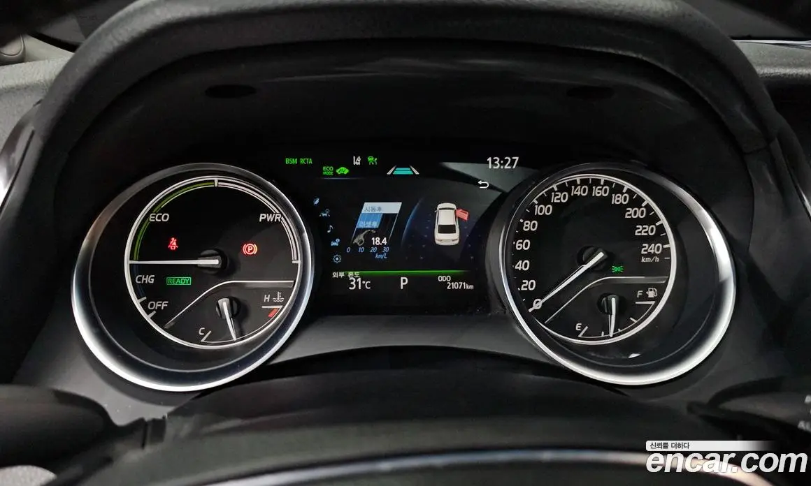 Toyota Camry 2024 2.5 автомат (гидро), фото 11