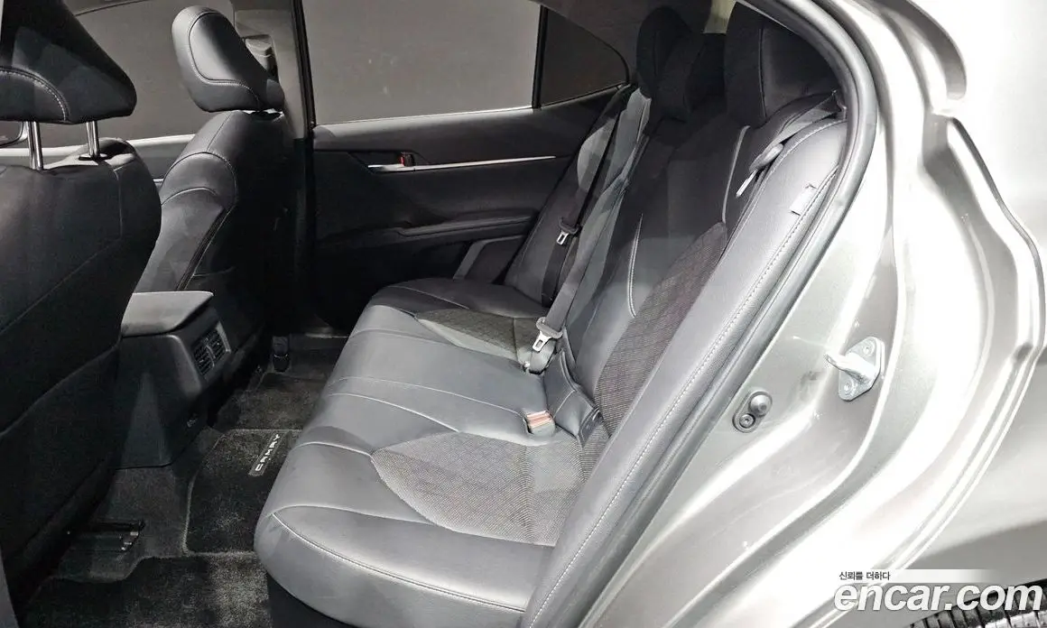Toyota Camry 2024 2.5 автомат (гидро), фото 16