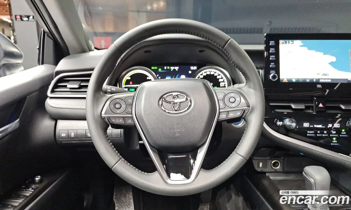 Toyota Camry 2024 2.5 автомат (гидро), фото 19