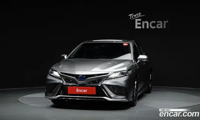 Toyota Camry 2024 2.5 автомат (гидро), миниатюра 3