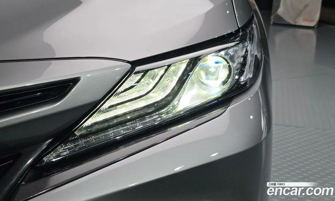 Toyota Camry 2024 2.5 автомат (гидро), фото 8